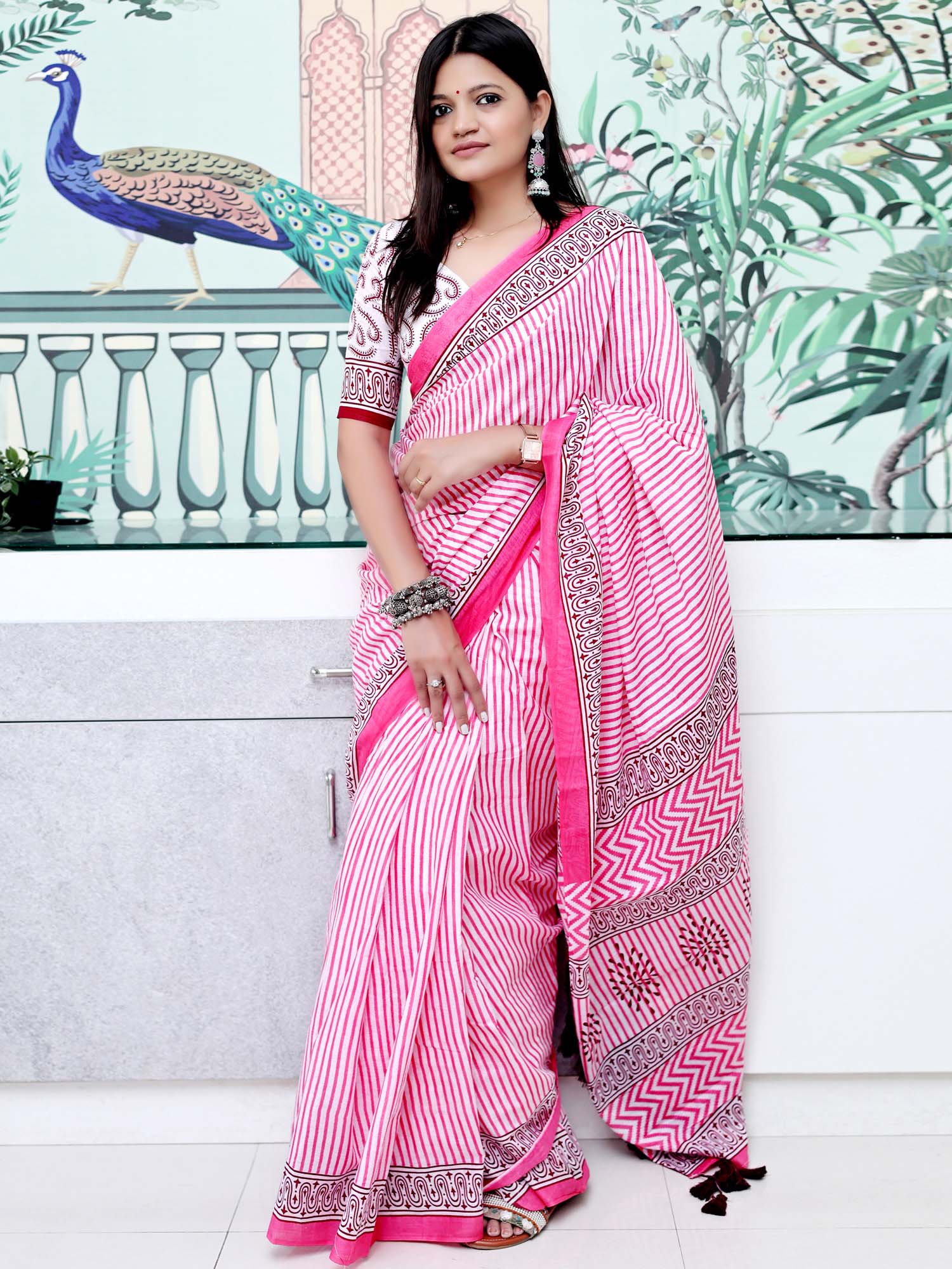 Pink Printed Cotton Saree with Unstitched Blouse-image-2