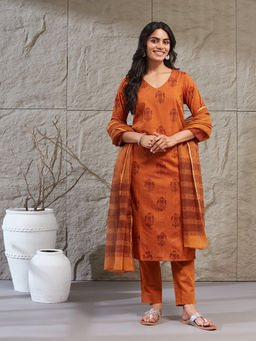 Fabindia - Rust Floral Regular Kurta Pant with Dupatta