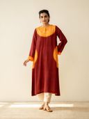 Red color option, Sold out, Currently selected