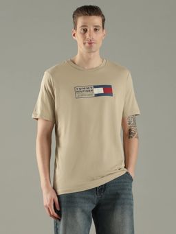 Tommy Hilfiger - Men's Brown T-Shirt