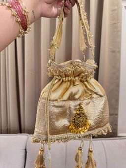BOXWISH BY BHUMIKA - Gold Women Embroidered Potli Bag