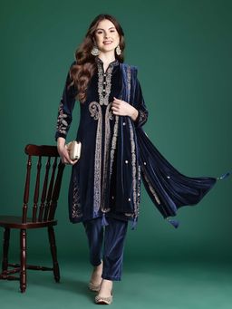 CAYMAN - Velvet Embroidered Kurta Set