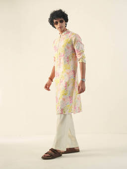 KISAH - Off White Floral Kurta With Trouser