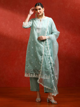 Jaipur Kurti - Floral Embroidered Straight Kurta and Pant with Dupatta (Set of 3)