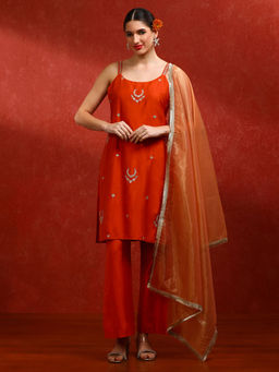 Jaipur Kurti - Floral Embroidered Straight Kurta and Pant with Dupatta (Set of 3)