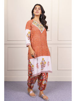 NAVYAS FASHION - Orange Floral Printed Kurta and Salwar (Set of 2)