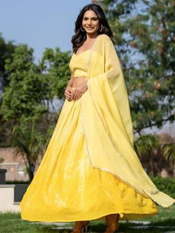 HOUSE OF JAMOTI - Amoha Ombre Lehenga with Blouse and Dupatta (Set of 3)