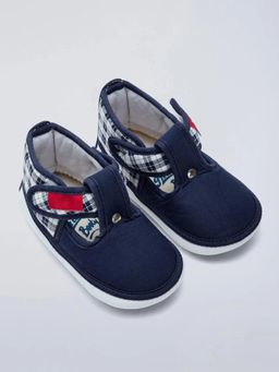 Hopscotch - Checkered Textured Sneakers