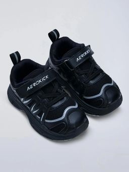 Hopscotch - Lace Up Striped Colorblock Athletic Shoes