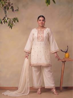 Bani Women - Off White Plus Size Bell Sleeves Straight Kurta with Pant and Dupatta