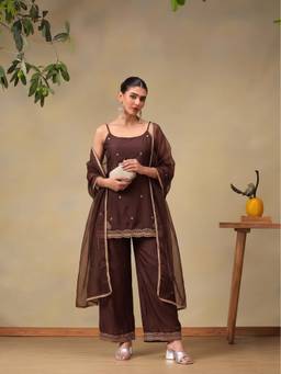 Bani Women - Brown Sleeveless Straight Kurti with Pant and Dupatta