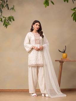 Bani Women - Off White Bell Sleeves Straight Kurta with Pant and Dupatta