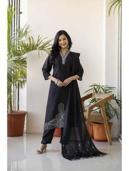 VredeVogel - Women's Black Cotton Silk Embroidered Kurta with Pant and Dupatta