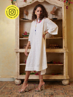 CINCIN Fashion - White Embroidered Shirt Dress