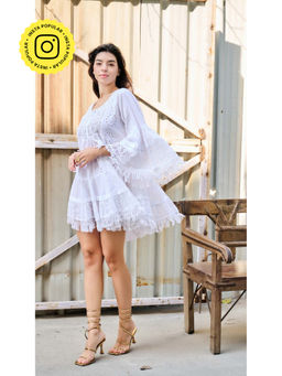 CINCIN Fashion - Timeless White Cascade Dress