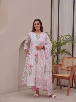 EKOHUM - Block Printed Cotton White Kurta With Pant And Dupatta