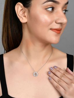 Voylla - Valentine'S Day Collection Floral Heart Pendant