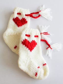 Woonie - Handknitted Heart DetailedSocks - Cream