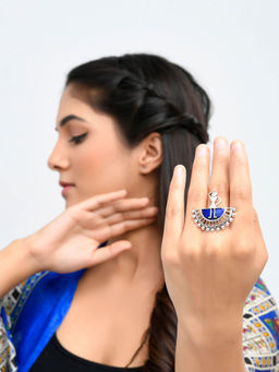 Voylla - Warli Show Me Your Thumka Ring