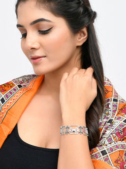 Voylla - Warli Rangilo Maro Dholna Bracelet