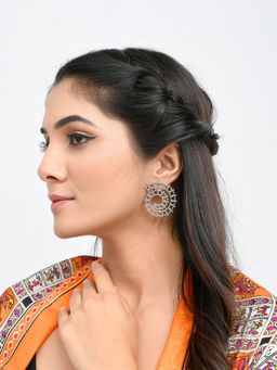Voylla - Warli Nachde Ne Saare Spiral Earrings