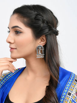 Voylla - Warli Mere Saamne Wali Khidki Main Earrings