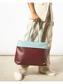 Maroon color option, Currently selected