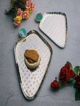 Homearte - Green Agate Metal Serving Trays (Set of 2)