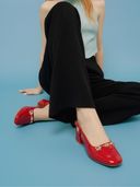 Red color option, Sold out, Currently selected