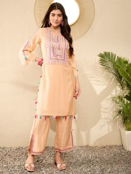 Vaamsi - Women Peach Viscose Rayon Embroidered Straight Kurta with Pant (Set of 2)