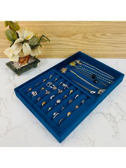 La Trove - Luxury Rings & Chains Jewellery Tray
