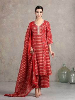 Cotton Culture - Maroon Floral Printed Straight Cotton Kurta with Pant and Dupatta