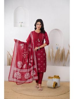 Zari Jaipur - Maroon Zari Jaipur Printed Kurta with Pant and Dupatta