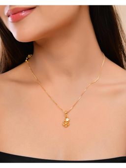 VOJ - Gold Plated Flower Shaped Ad Studded Pendant With Chain Necklace