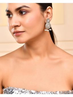 VOJ - Silver Plated Beats Studded Classic Stud Earrings