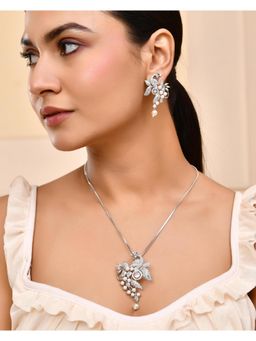 VOJ - Silver Plated Ad And Pear Studded Peacock Shaped Chain Set