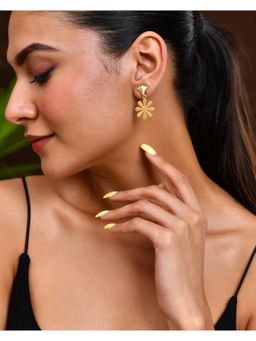 VOJ - 18K Gold Plated Anti Tarnish Flower Shaped Drop Earrings