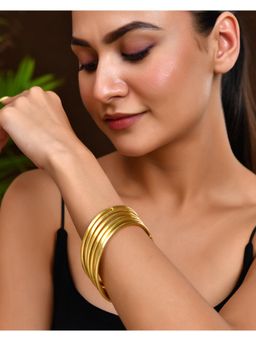 VOJ - Pack Of 6, 18K Gold Toned Anti Tarnish Bangles