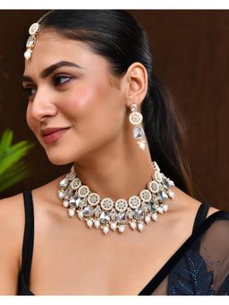 VOJ - Gold Plated Artificial Beads And Stone Studded Necklace Set With Maang Tikka