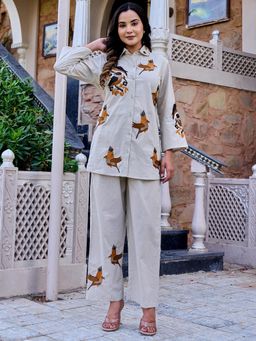ZUMMER - Embroidered Beige Co-Ord Set