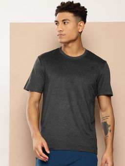 Alcis - Men Typography Textured Slim Fit Sports T-Shirt