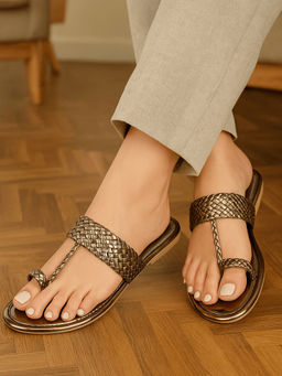 LAZERA SHOES - Metallic Effortless Everyday Casual One Toe Kolhapuris