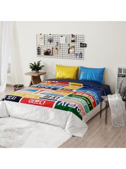 QuirkLoom - White & Blue Bedsheet & Comforter with 2 Pillow Covers