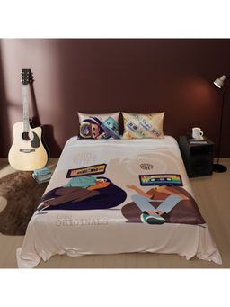 QuirkLoom - Lo Fi Laze Printed Double Bedsheet with 2 Pillow Covers