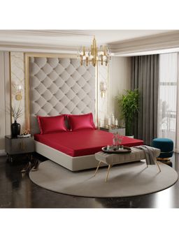 Stoa Paris - Red Satin Fitted Sheet with 2 Pillow Covers
