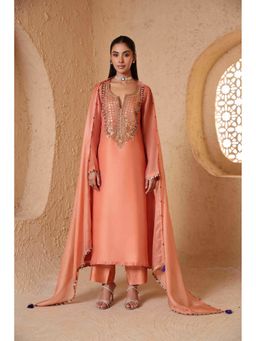 Label Niti Bothra - Mehrang Peach Heavy Neck Kurta with Pant and Inner
