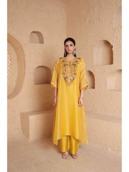 Label Niti Bothra - Mehrang Yellow Kaftan Kurta with Pant and Inner