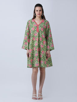 Qurvii - Green Cotton Regular Fit Curved Hemline Dress