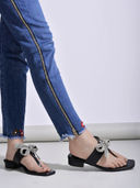 Black color option, Sold out, Currently selected