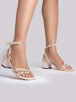 Shoetopia - Girls Gold-Toned Rockstuds Strappy Cream Block Heels